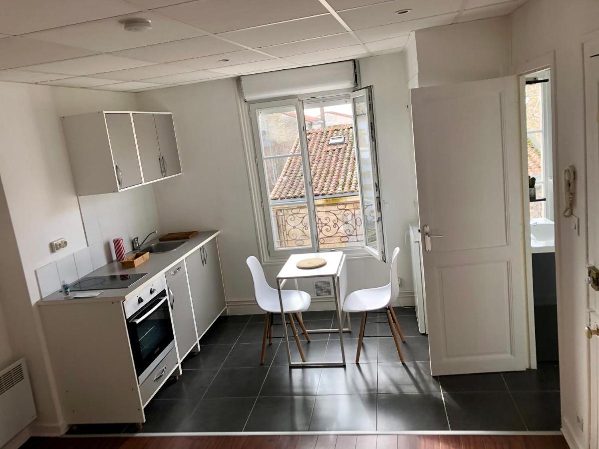 Le Printemps De Melusine Apartamento Niort Exterior foto